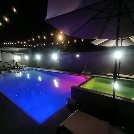 Aquaville Dorado Moderna A Studio 7 Bagian luar foto